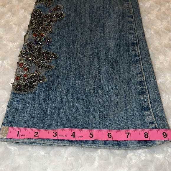 J Secret woman’s sequin boot cut blue jean Size 29. Size 9-10 - Picture 12 of 12